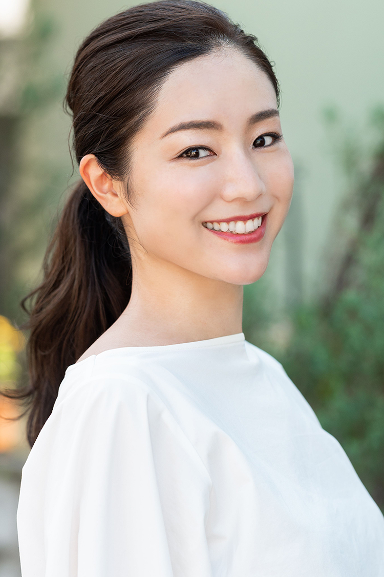 糸数ユキ　 (YUKI ITOKAZU)