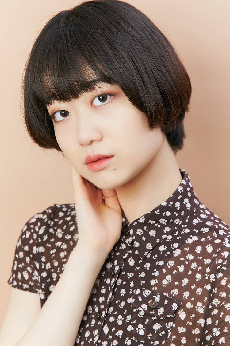 小此木瞭子 (RYOKO OKONOGI)