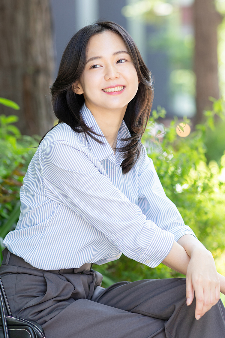 牧田理佳子 (RIKAKO MAKITA)